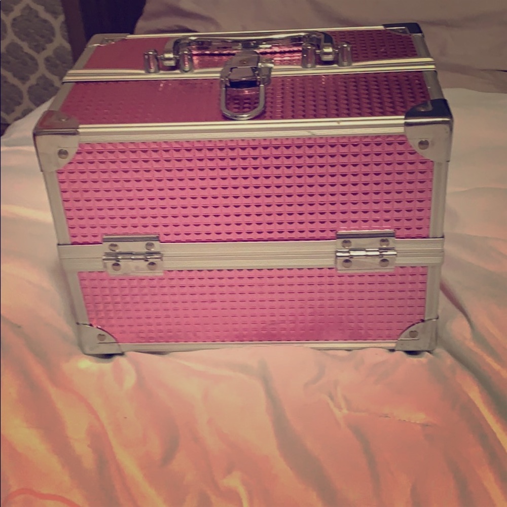 Makeup case